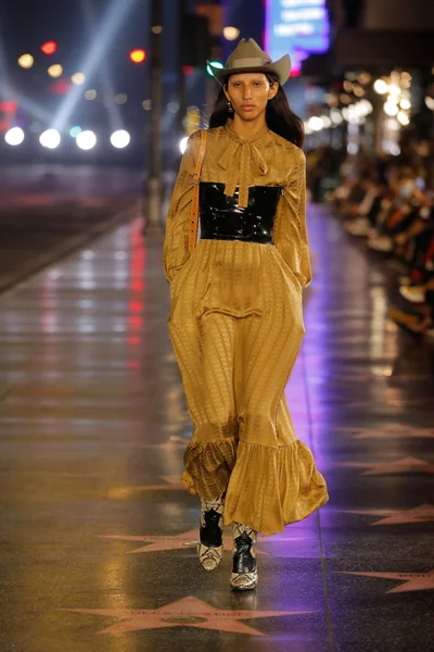 Look 111